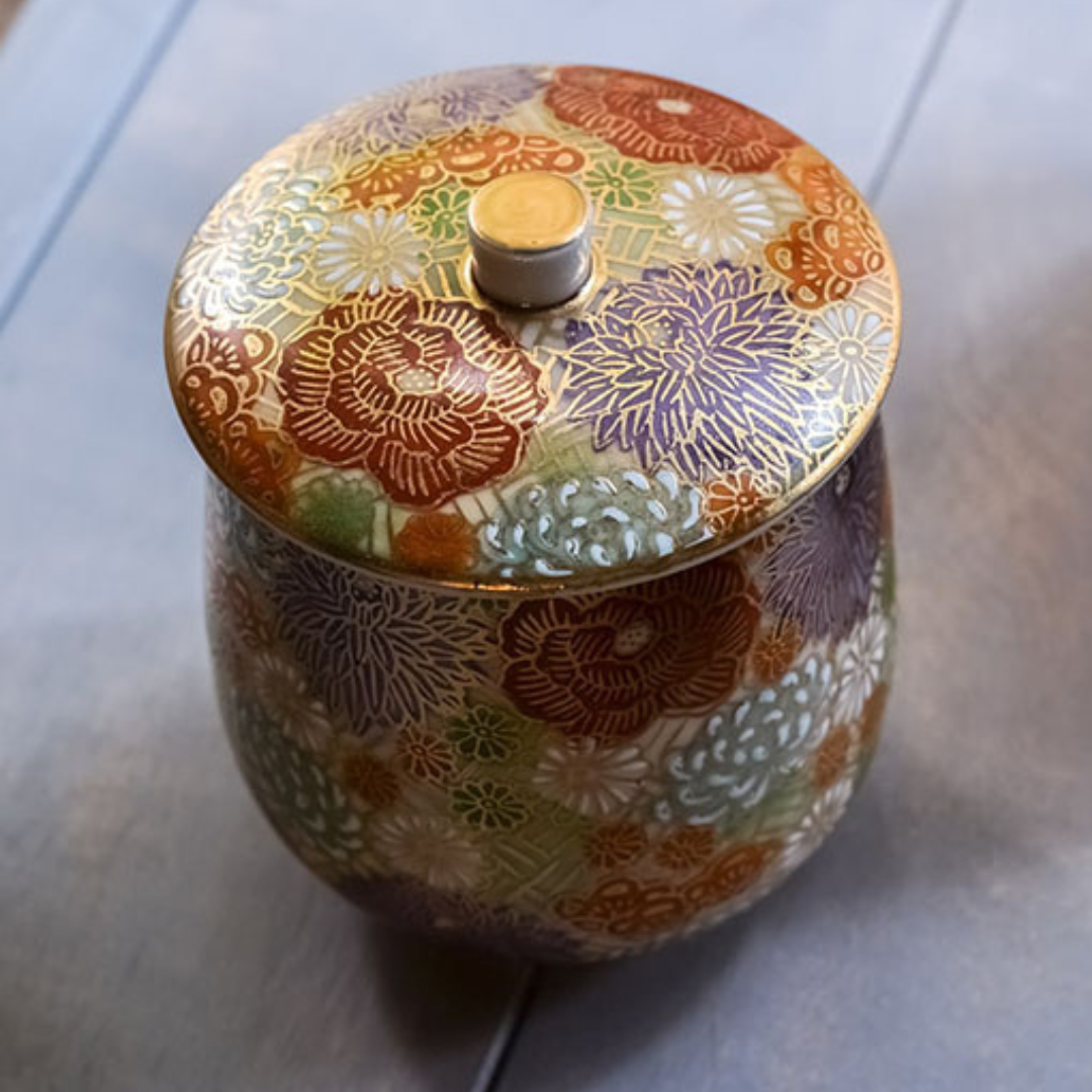 Bougie parfumée Odyssée japonaise avec tasse à thé Kutani (HANAZUME)