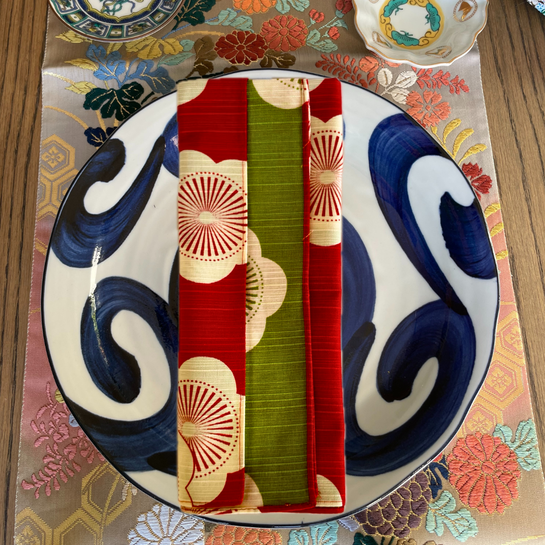 Serviette Furoshiki ISA Monyo Double Face : Umé (Prune) Rouge et Vert