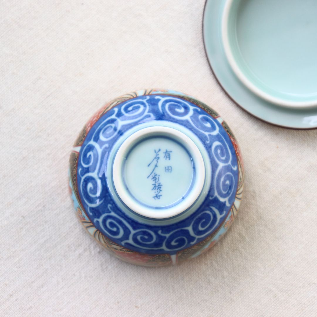 Heiwa (Peace) scented candle with Arita teacup