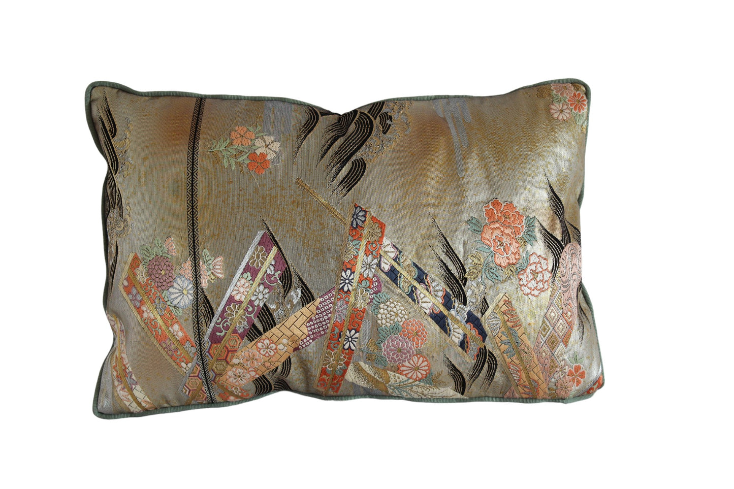 Obi-Kimono cushion : Kin (Gold) / Chrysanthemums with olive piping