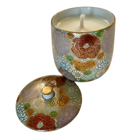 Bougie parfumée Odyssée japonaise avec tasse à thé Kutani (HANAZUME)