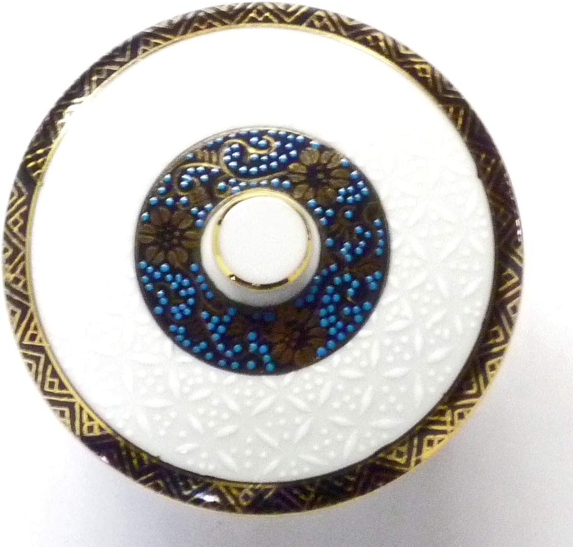 Bougie Parfumée Odyssée japonaise avec tasse à thé Kutani (SHIRO)