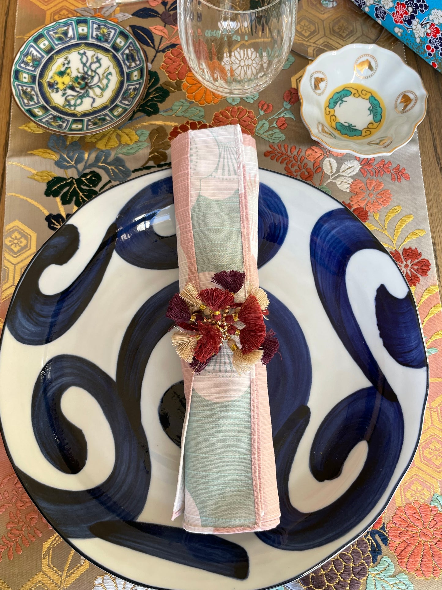 ISA Monyo Double-faced: Umé (plum) Light pink and Mint