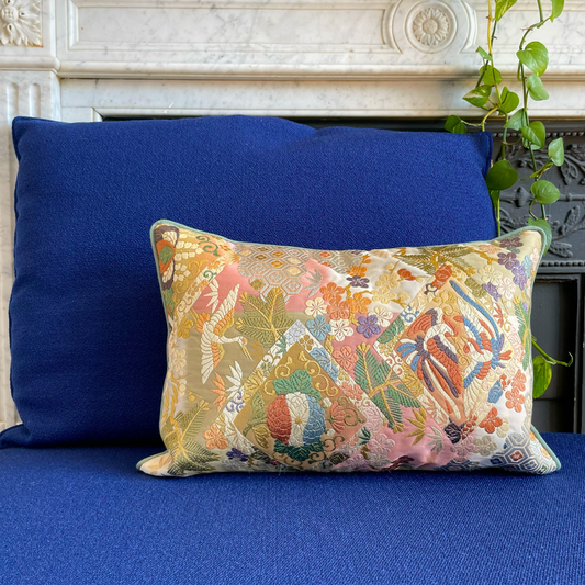 Coussin Obi-Kimono : Kara (technique de tissage Kara-Ori) avec le passepoil vert d'eau