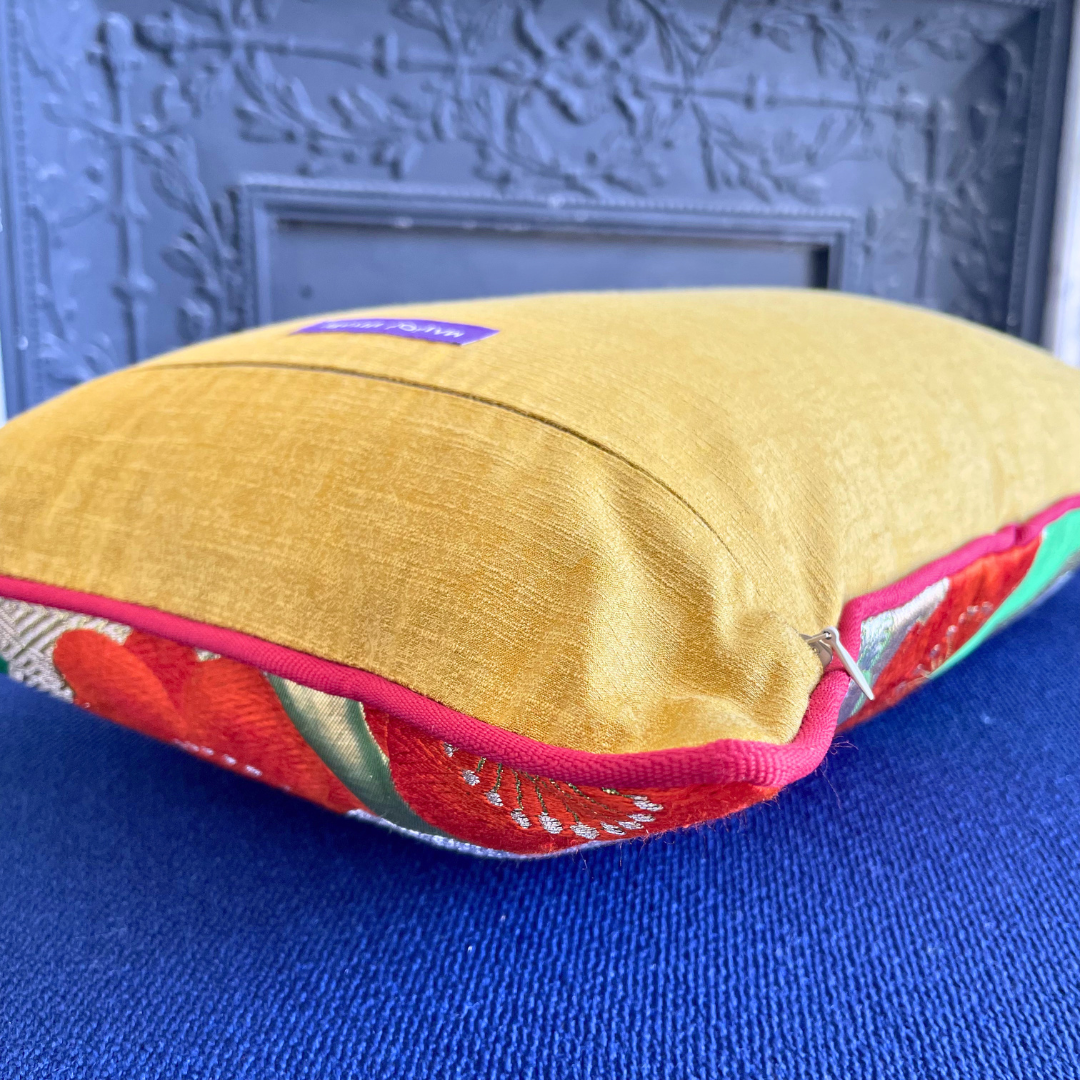 Back textile picture Obikimono silk vintage cushion by MAISON MIYABI Paris