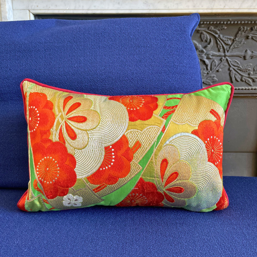 Obikimono silk vintage cushion by MAISON MIYABI Paris