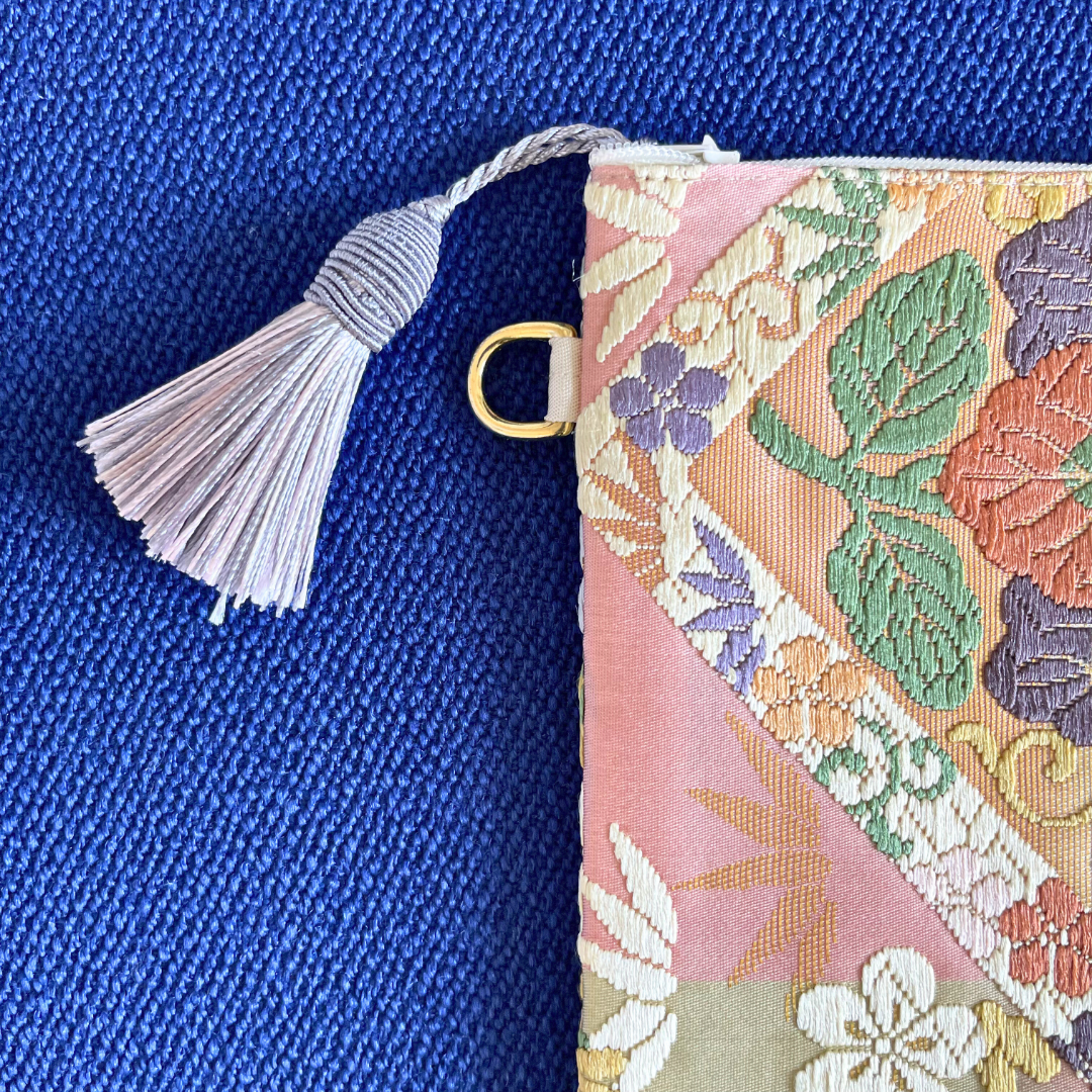 Pochette en soie Miyabi : Kara