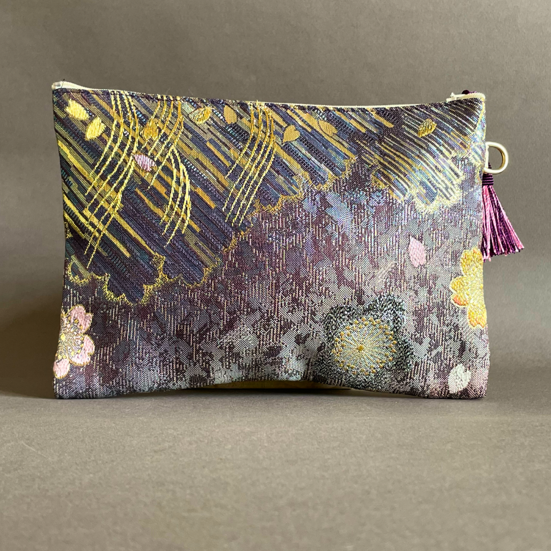 Pochette en soie Miyabi : Yozakura (Cerisiers la nuit)